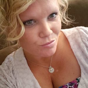 Meet your Posher, Candace